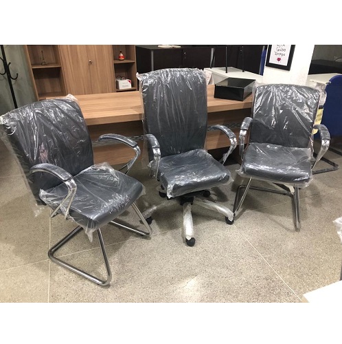 CONJUNTO DE POLTRONAS OFFICE (QUEIMA DE MOSTRUÁRIO)