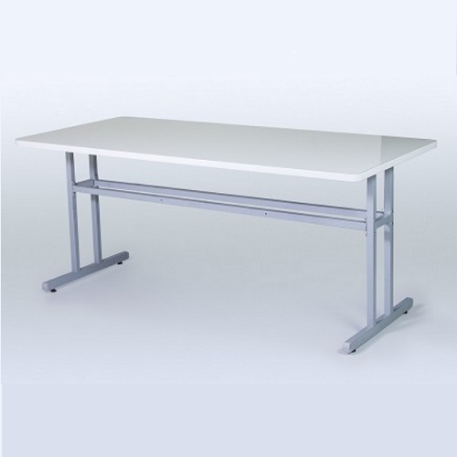 MESA DE REFEITÓRIO