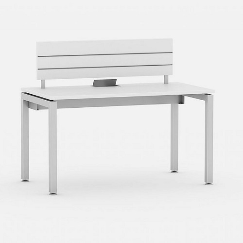 PLATAFORMA DE TRABALHO SINGLE BIOMBO FRONTAL COM FRISO OP1